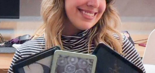 Quando você compra um eBook com mais de um Kindle, ele vai para qual dispositivo?